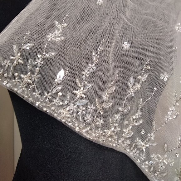 NWT! CLEARANCE! 8 ft long Embroidered Wedding Wrap - Picture 2 of 8